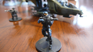 Illustration for article titled Getting Very Close To Halo 4's Master Chief (And Friends)